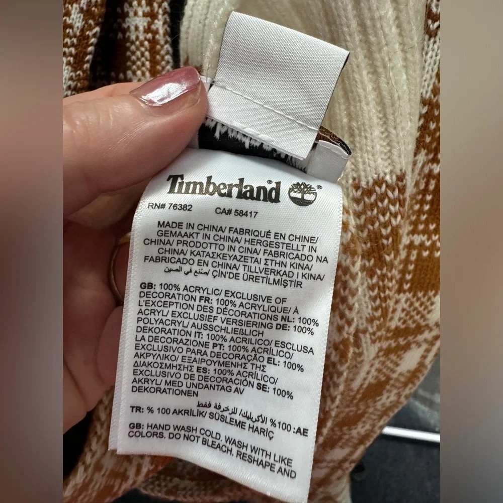 NWOT Timberland Tan and White Houndstooth Knit Scarf O/S